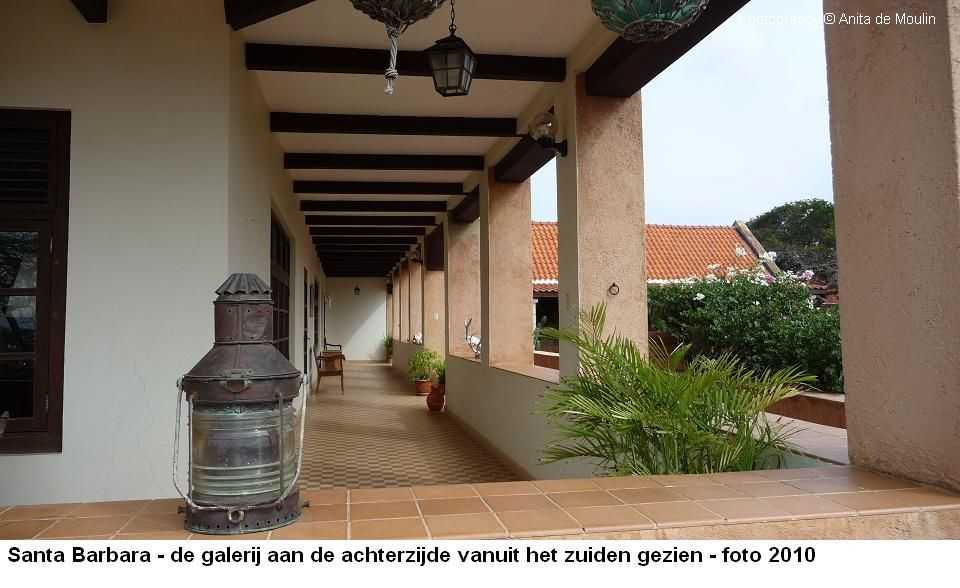 54. Santa Barbara galerij achterzijde 2010